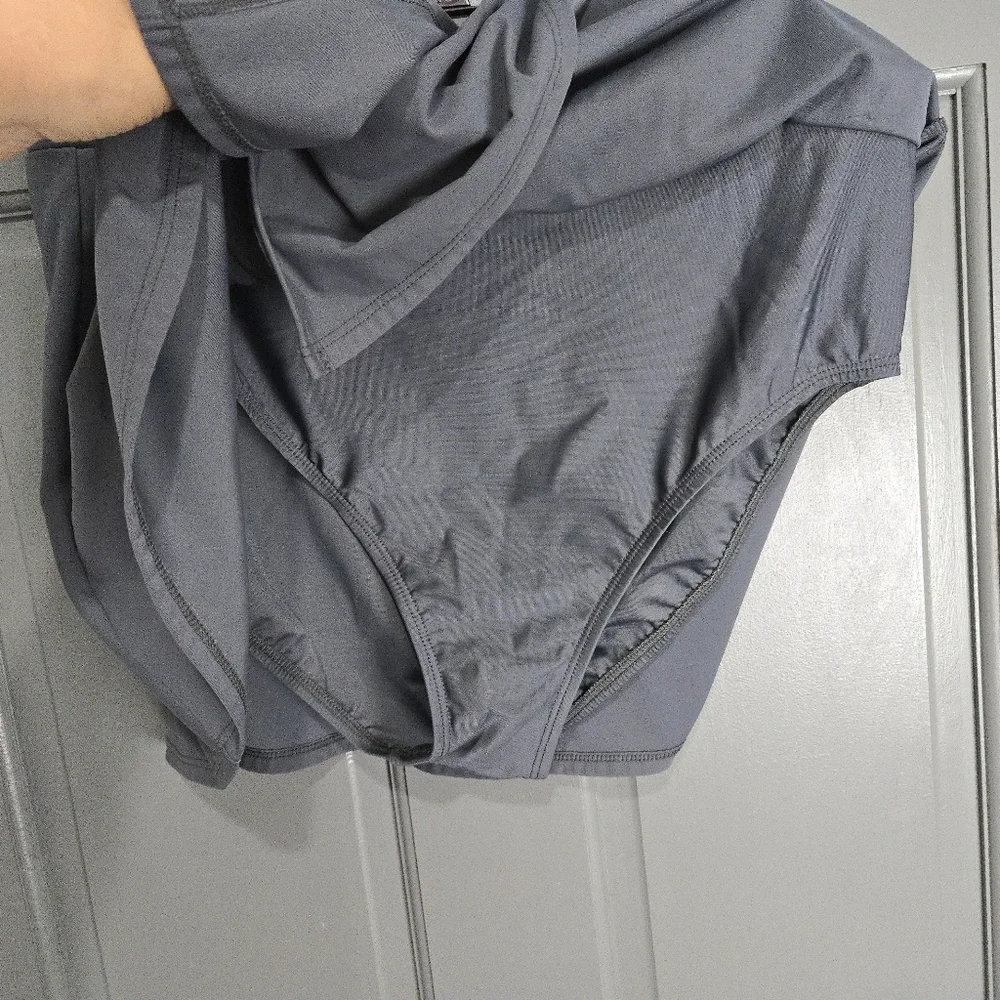 Magicsuit slatr gray
